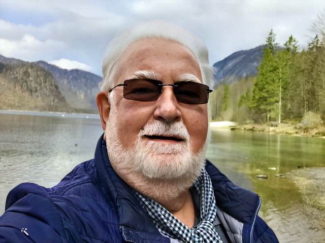 MIKE (Bassgitarre)